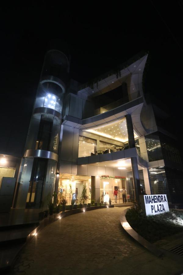 Hotel Mahendra Plaza Hardoi Экстерьер фото