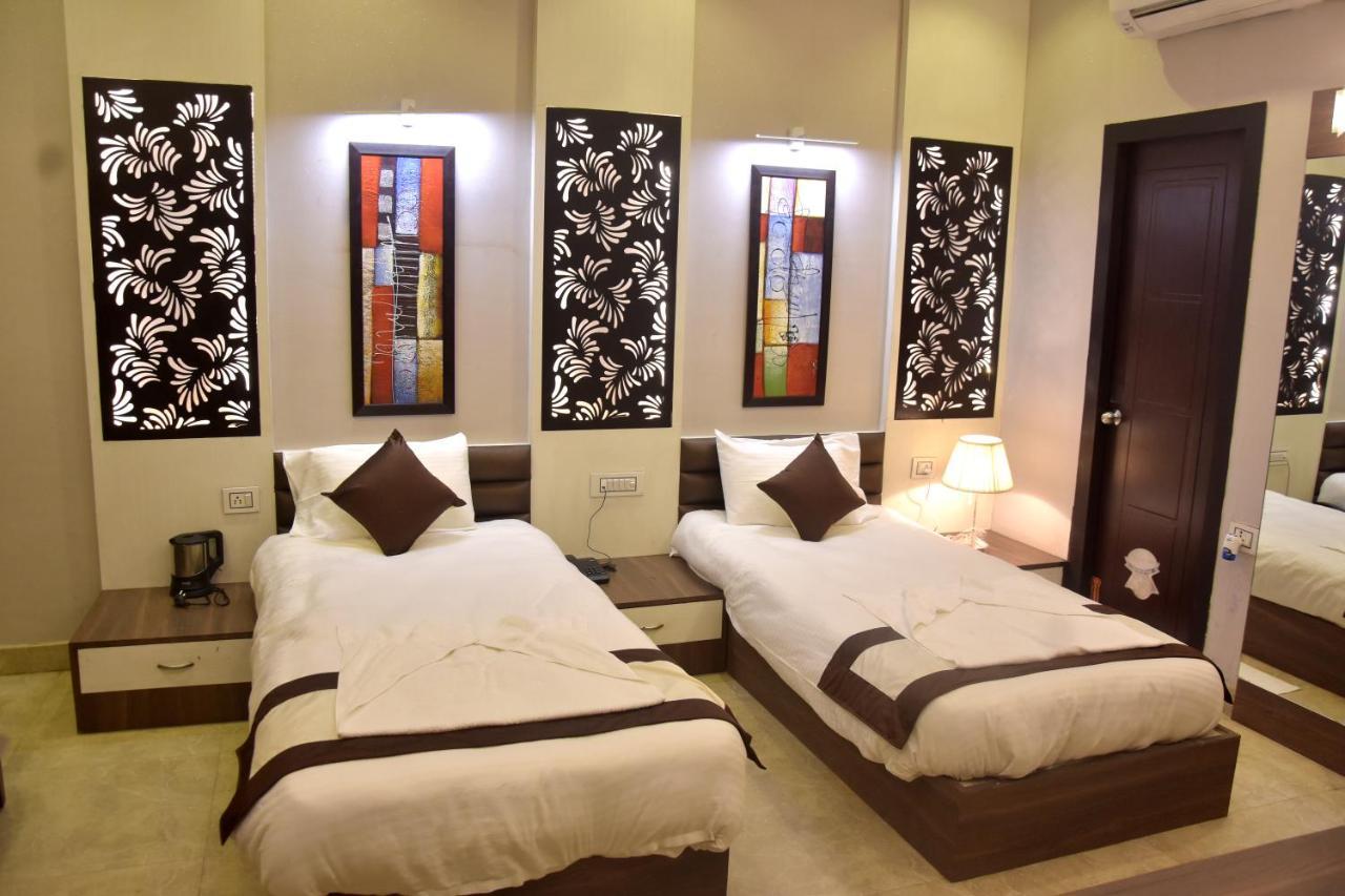 Hotel Mahendra Plaza Hardoi Экстерьер фото